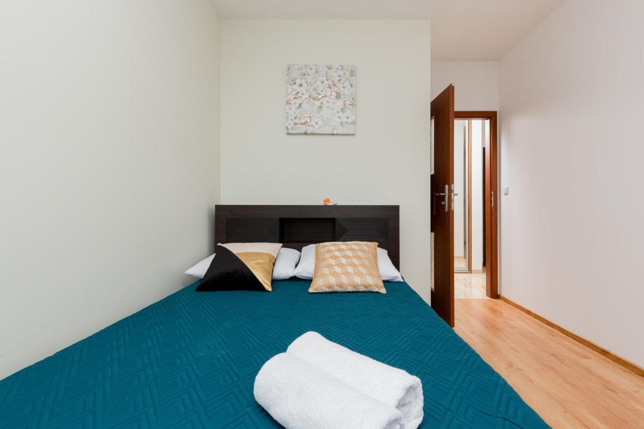 Apartament Na Woli Sowinskiego By Noclegi Renters ワルシャワ エクステリア 写真